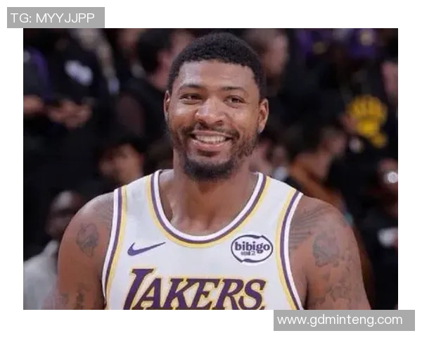马库斯斯马特在NBA赛场上的成长与影响力分析