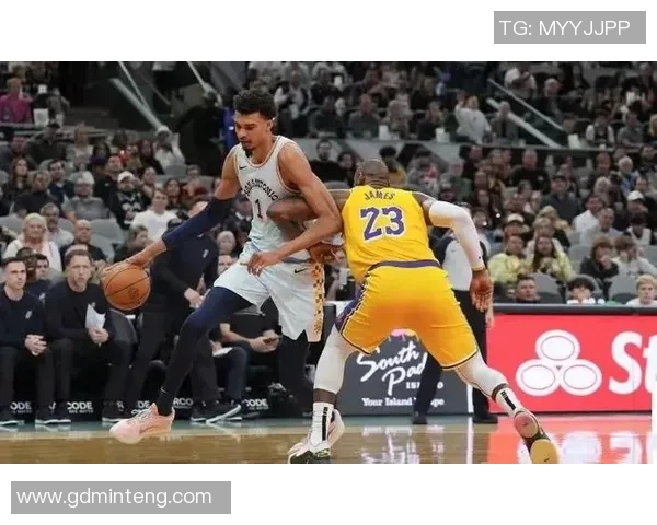 2003年湖人与马刺季后赛激战回顾:传奇对决与篮球荣耀的交汇 2003年湖人与马刺季后赛激战回顾:传奇对决与篮球荣耀的交汇