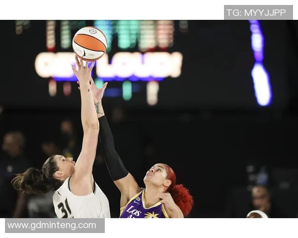 2020年WNBA季后赛火花队与太阳队激烈对决精彩回顾与赛后分析