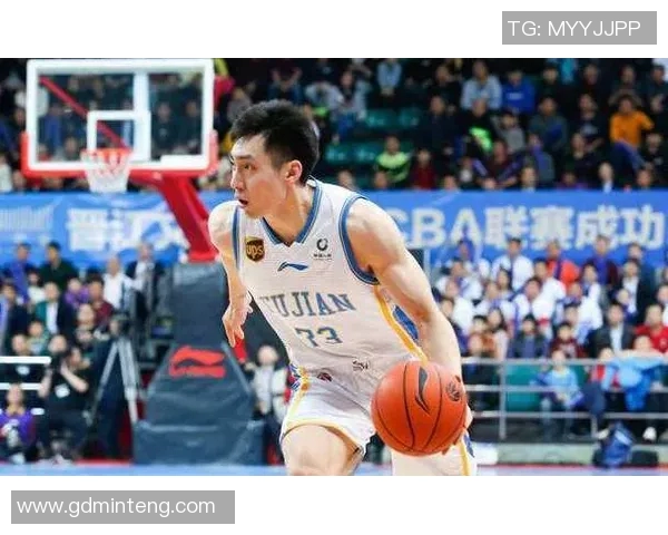 赵泰隆：从篮球新星到职业生涯的辉煌蜕变与未来展望